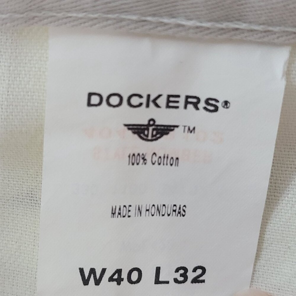 Dockers Men's Loose Khakis No Wrinkle Pleated Twill Pants W40 L32 NWT - Picture 9 of 13